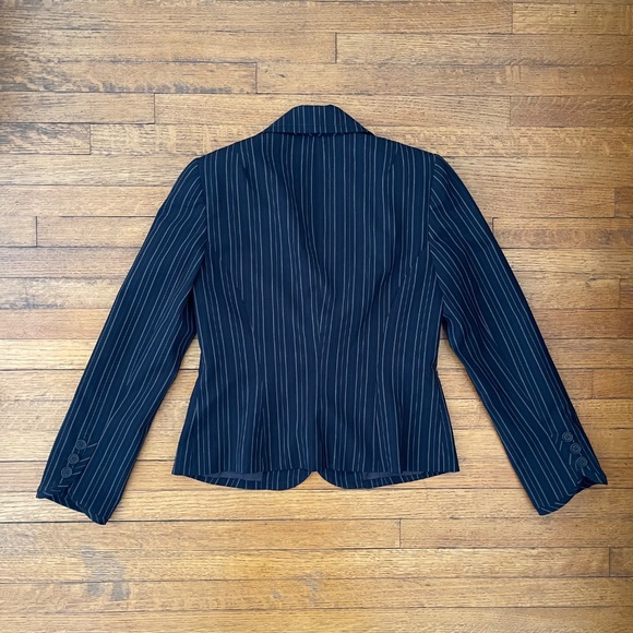 Trina Turk Pinstripe Blazer & Shorts Suit Set Made in USA Size 8 6 - Picture 7 of 16